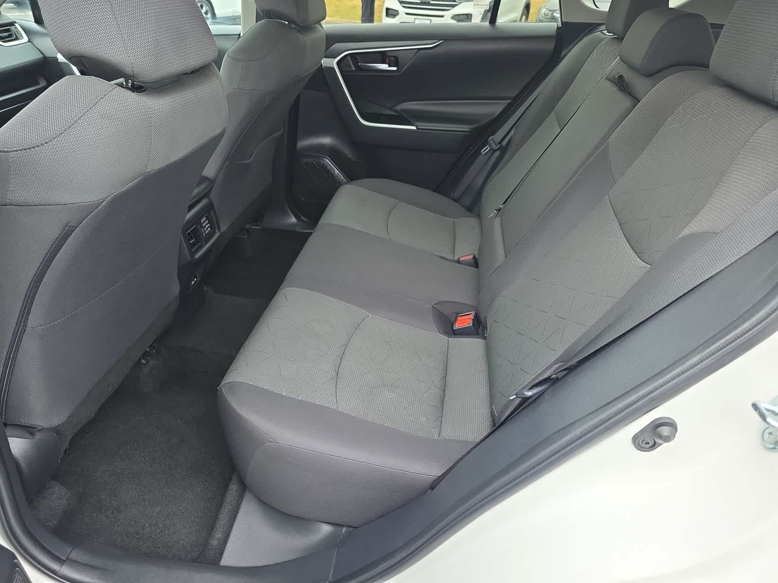 Thumbnail: 2024 Toyota RAV4 - 18