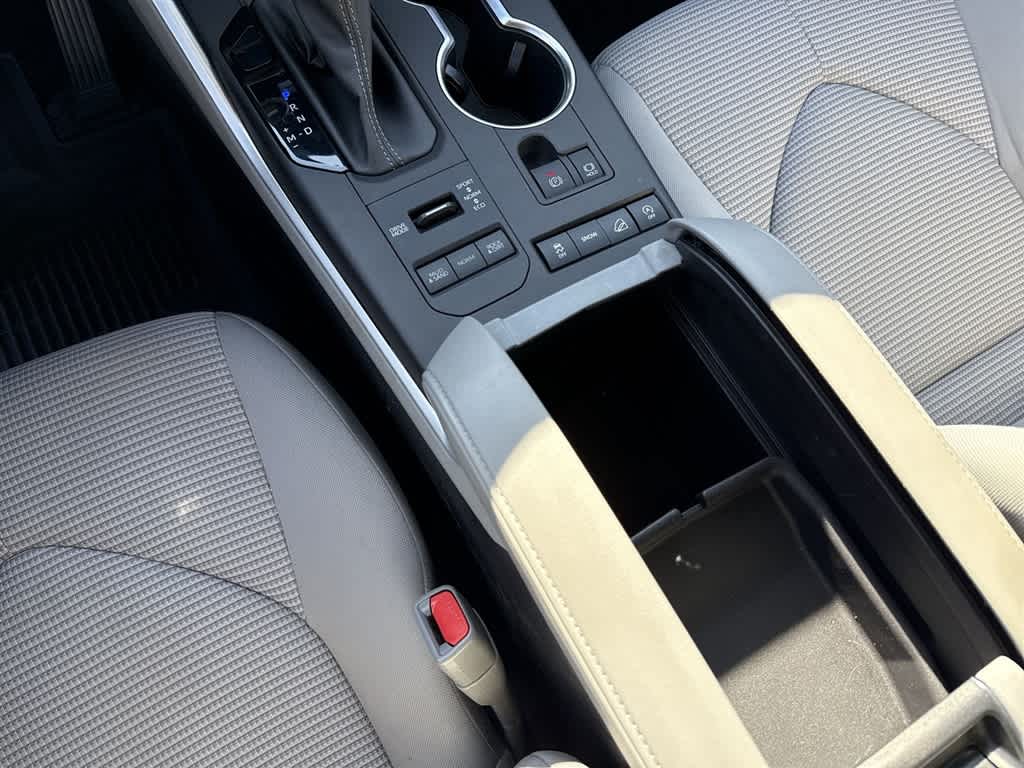 Thumbnail: 2022 Toyota Highlander - 24