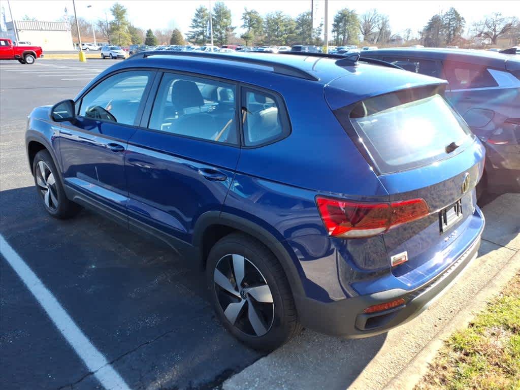 Thumbnail: 2024 Volkswagen Taos - 8