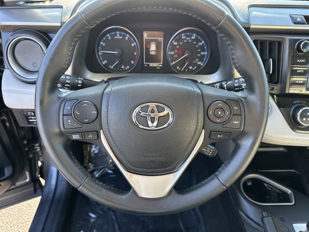 Thumbnail: 2018 Toyota RAV4 - 18