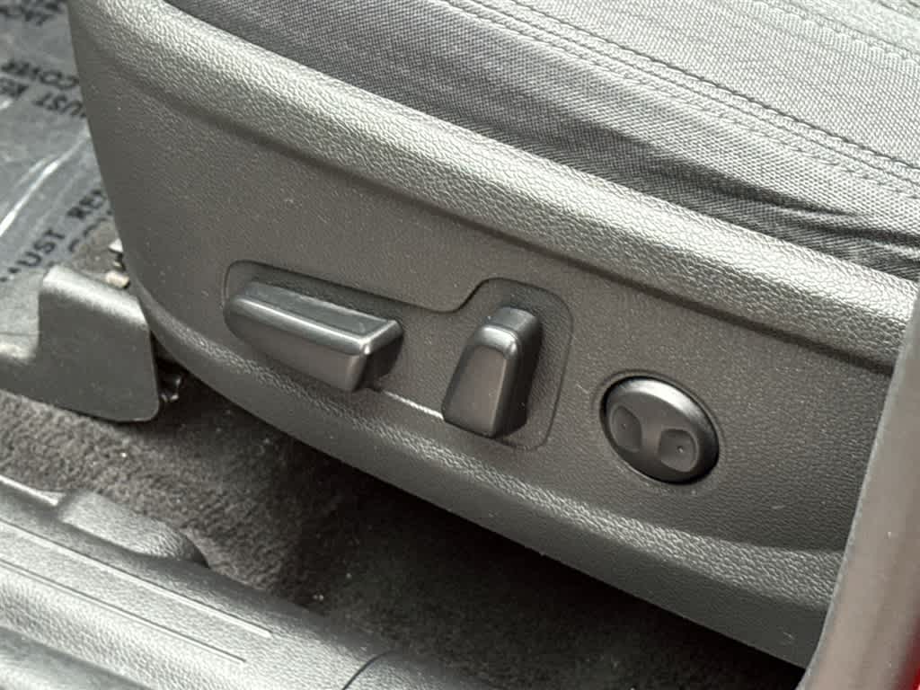 Thumbnail: 2023 Hyundai Santa Fe - 28