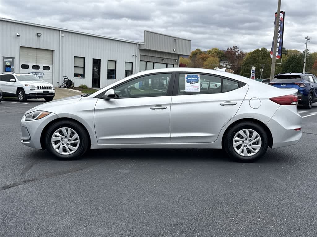 Thumbnail: 2017 Hyundai Elantra - 6