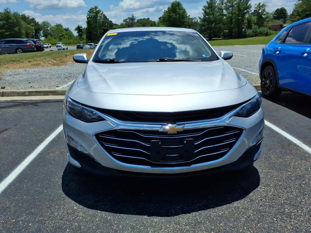 Thumbnail: 2022 Chevrolet Malibu - 6