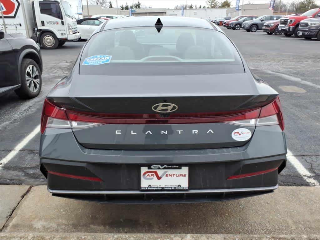 Thumbnail: 2024 Hyundai Elantra - 3