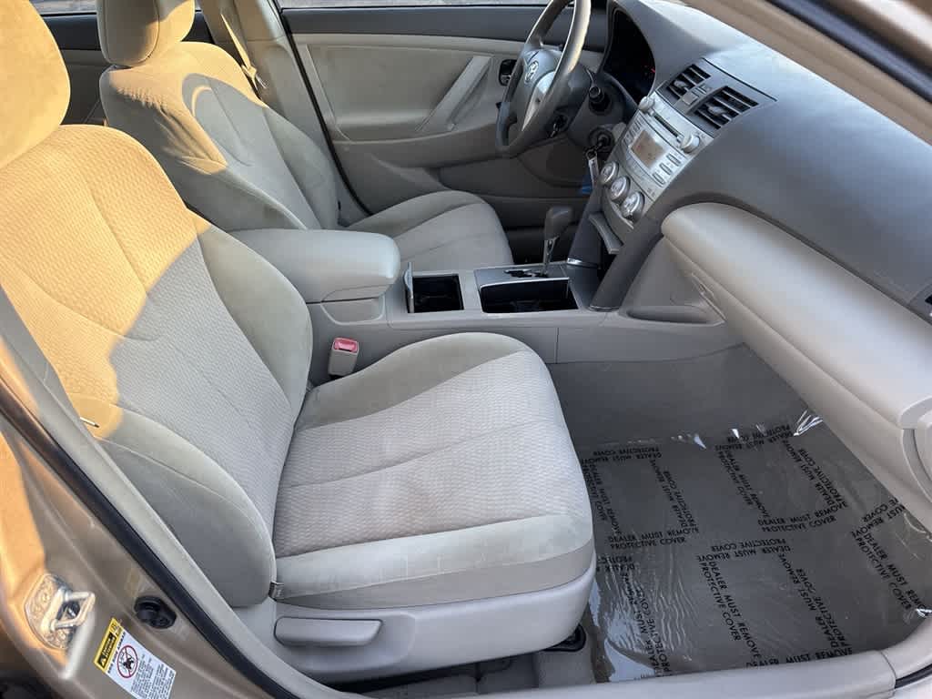 Thumbnail: 2011 Toyota Camry - 10