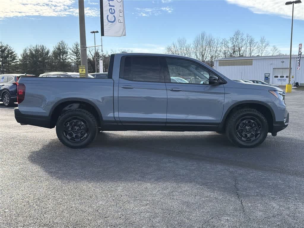 Thumbnail: 2025 Honda Ridgeline - 2