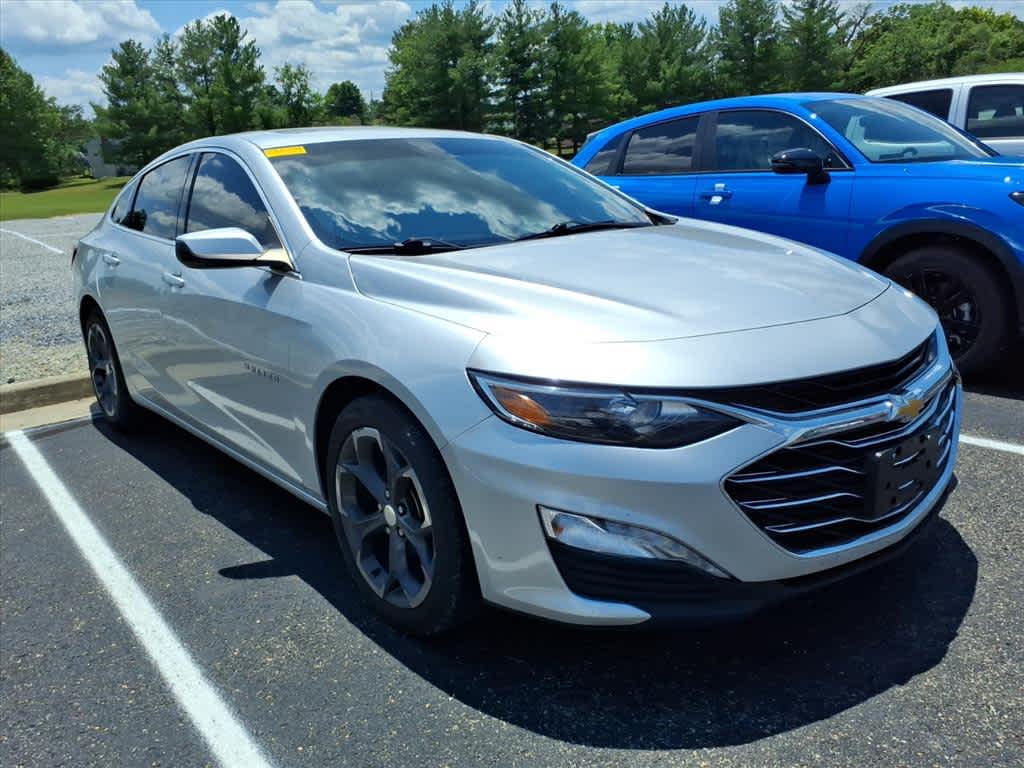 Thumbnail: 2022 Chevrolet Malibu - 12
