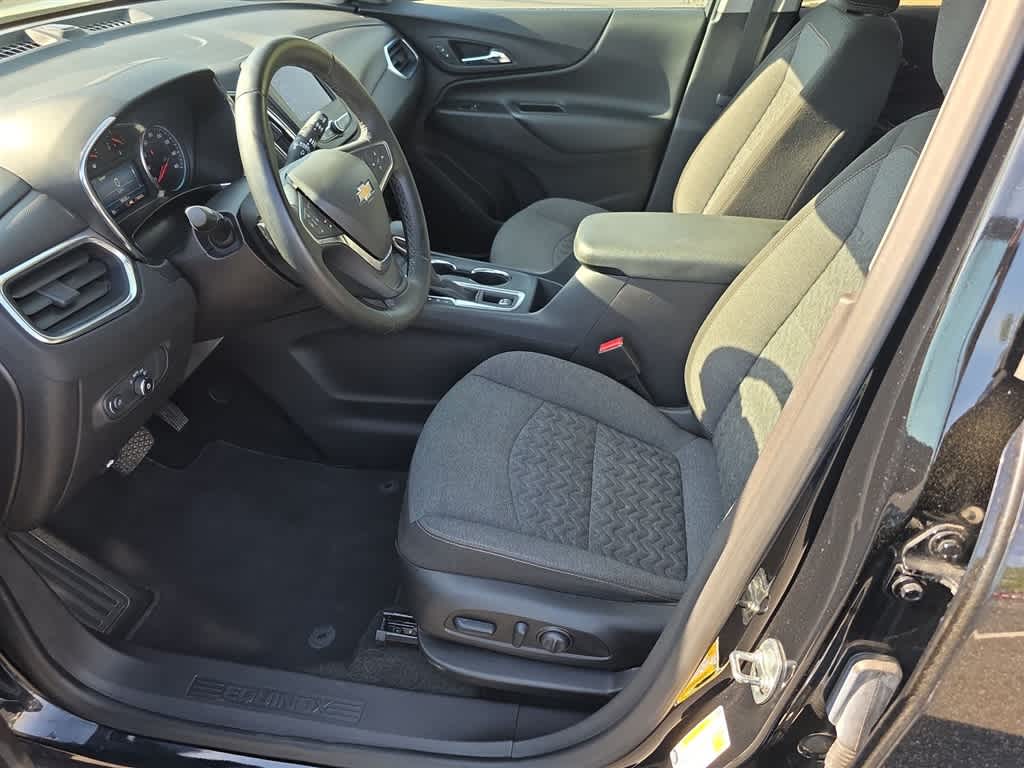 Thumbnail: 2024 Chevrolet Equinox - 16
