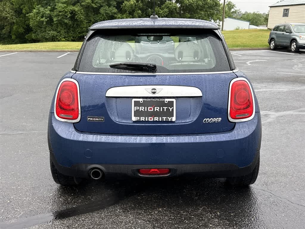 Thumbnail: 2014 MINI Cooper Hardtop - 8