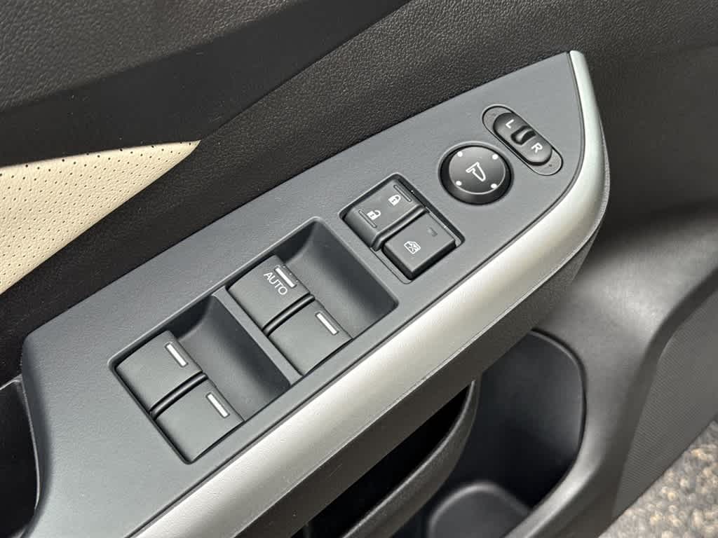 Thumbnail: 2015 Honda CR-V - 17