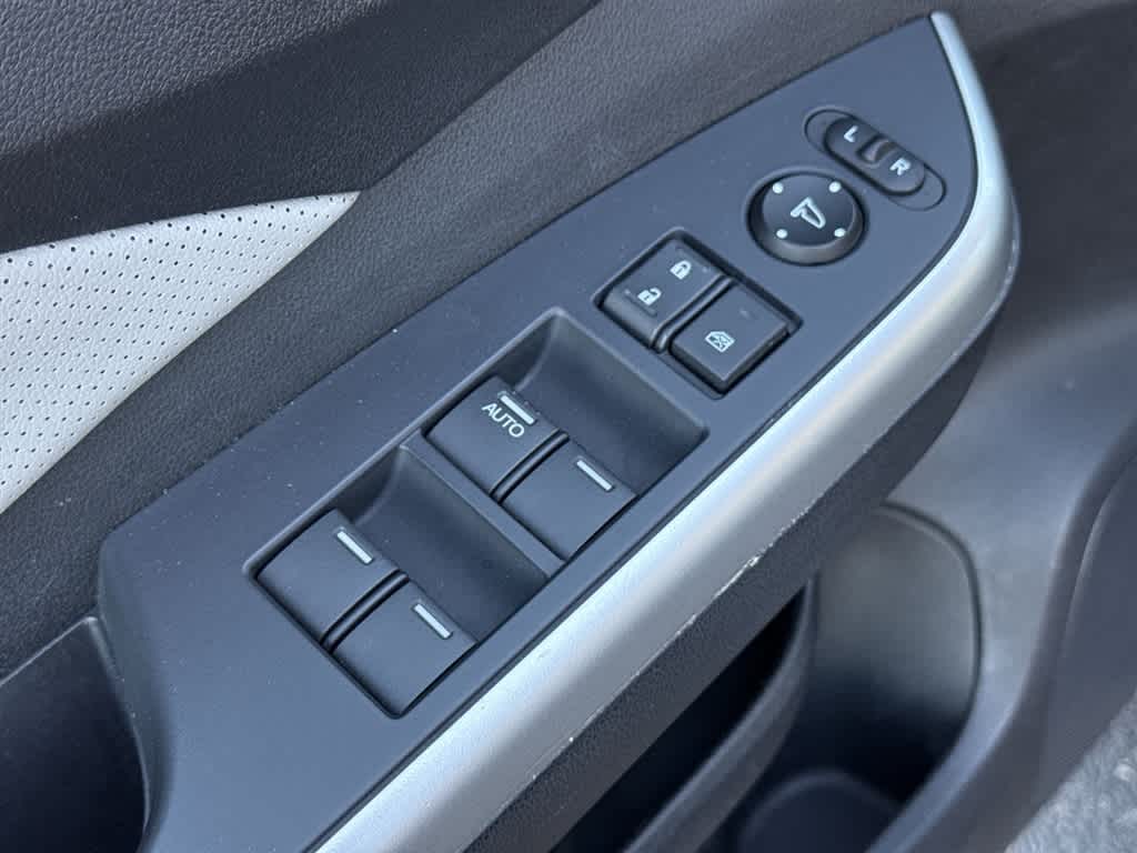 Thumbnail: 2015 Honda CR-V - 17