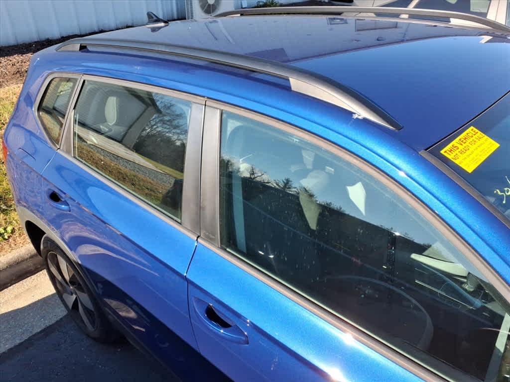 Thumbnail: 2024 Volkswagen Taos - 4