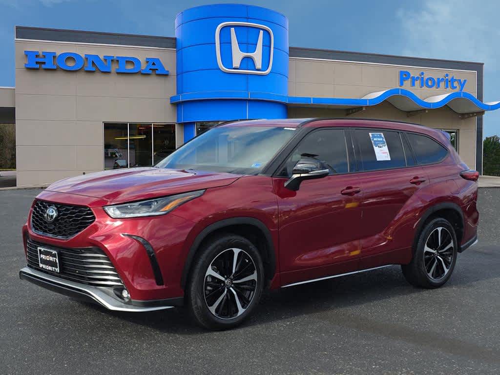 Thumbnail: 2021 Toyota Highlander - 1