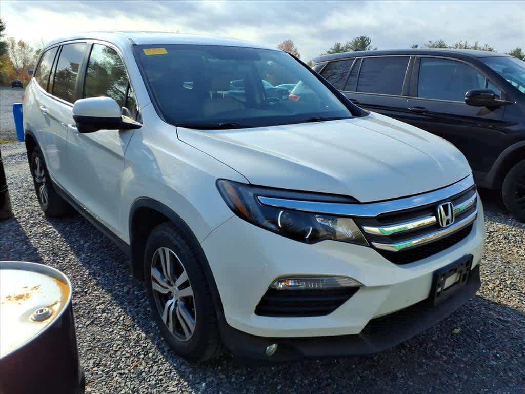 Thumbnail: 2017 Honda Pilot - 3