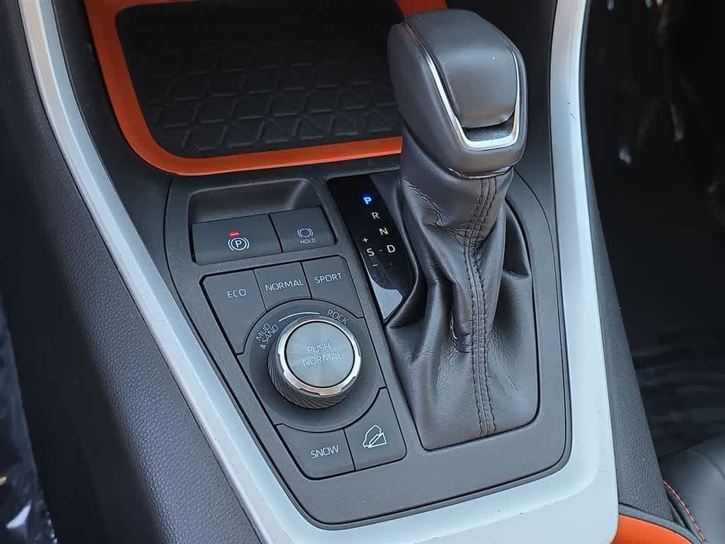 Thumbnail: 2024 Toyota RAV4 - 25