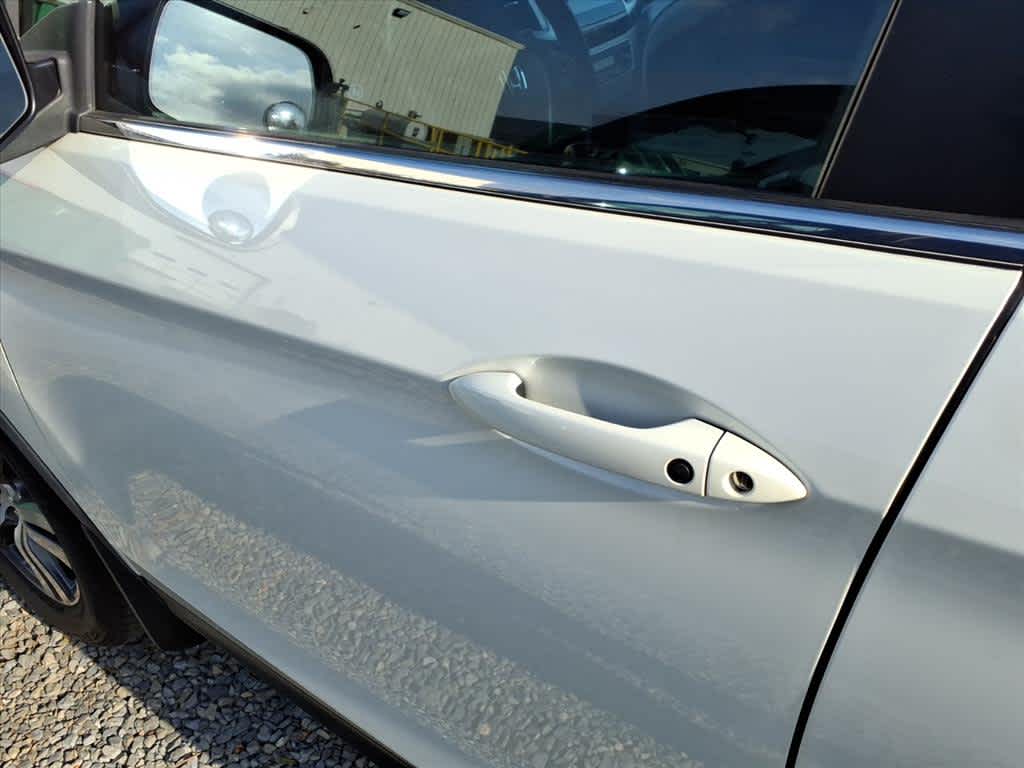 Thumbnail: 2017 Honda Pilot - 10