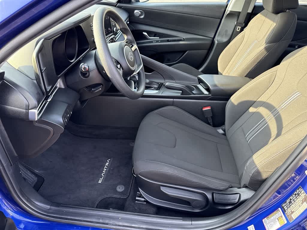 Thumbnail: 2023 Hyundai Elantra - 15