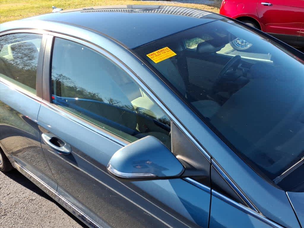 Thumbnail: 2017 Hyundai Sonata - 4