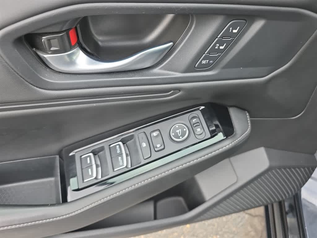 Thumbnail: 2023 Honda Accord - 16