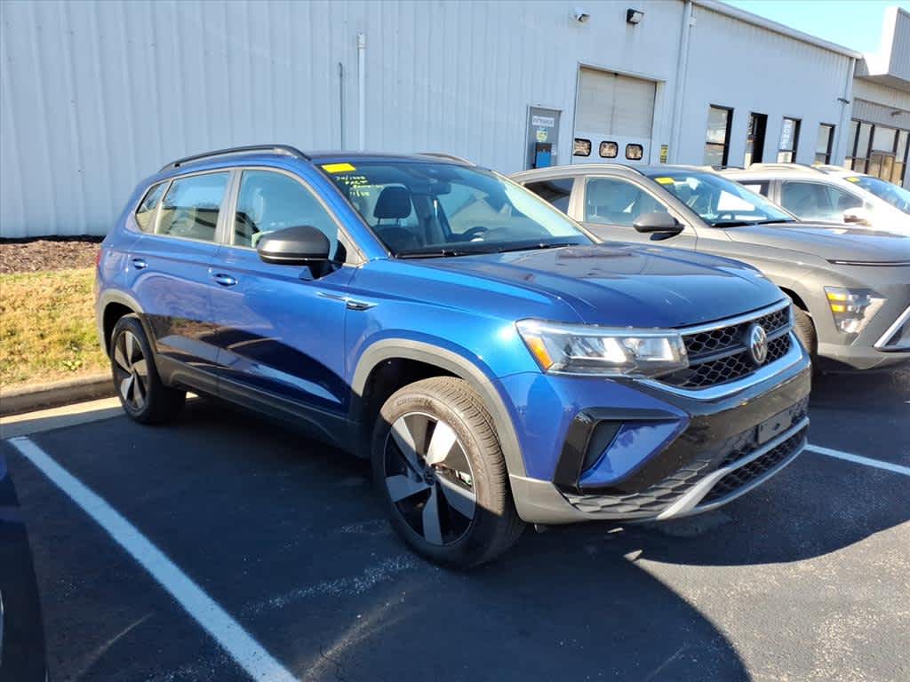 Thumbnail: 2024 Volkswagen Taos - 3