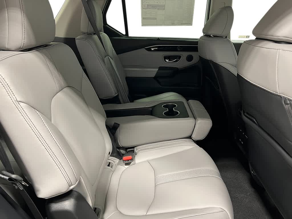 Thumbnail: 2025 Honda Pilot - 35