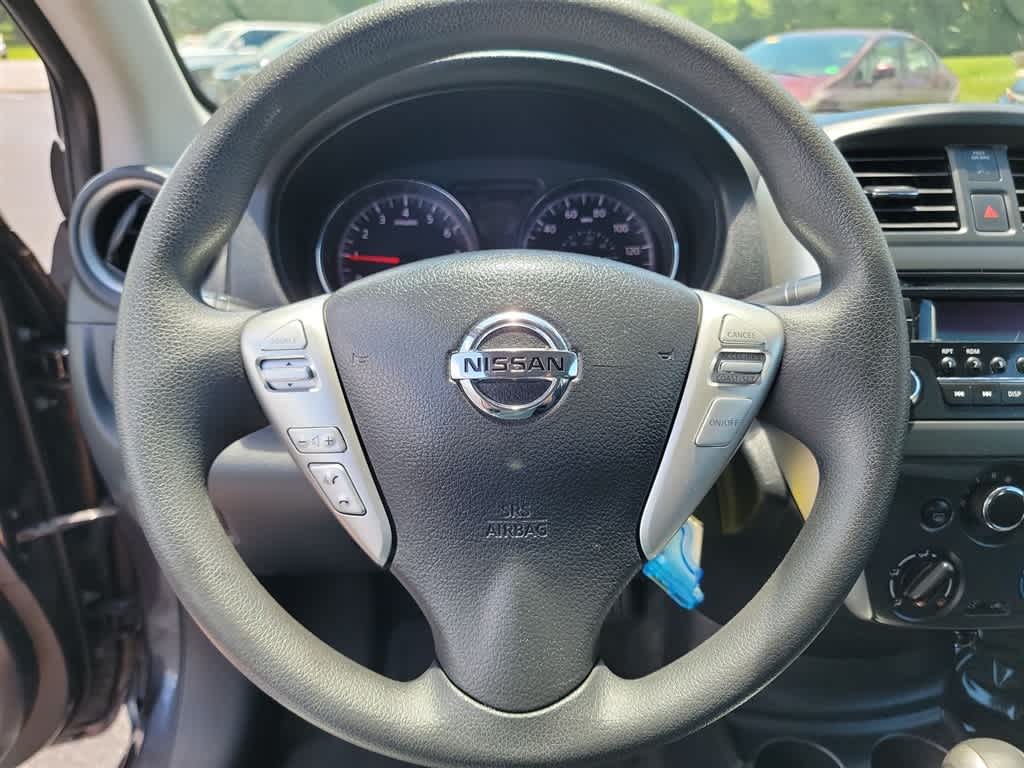 Thumbnail: 2015 Nissan Versa - 18