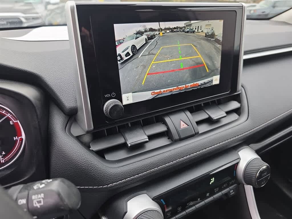 Thumbnail: 2024 Toyota RAV4 - 20