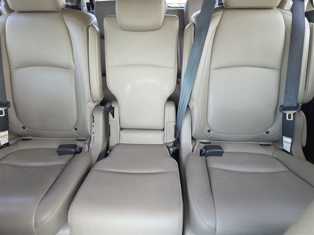 Thumbnail: 2019 Honda Odyssey - 14