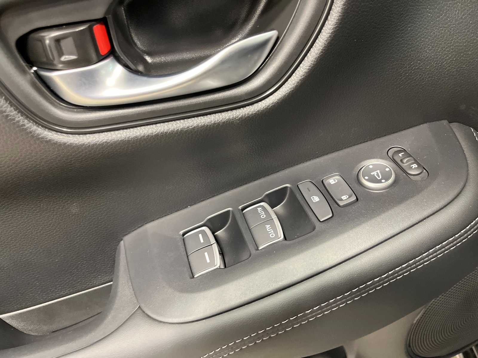 Thumbnail: 2026 Honda HR-V - 13