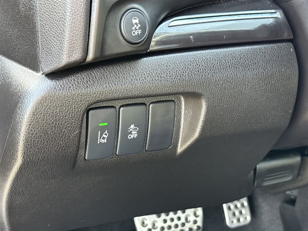 Thumbnail: 2021 Acura ILX - 26