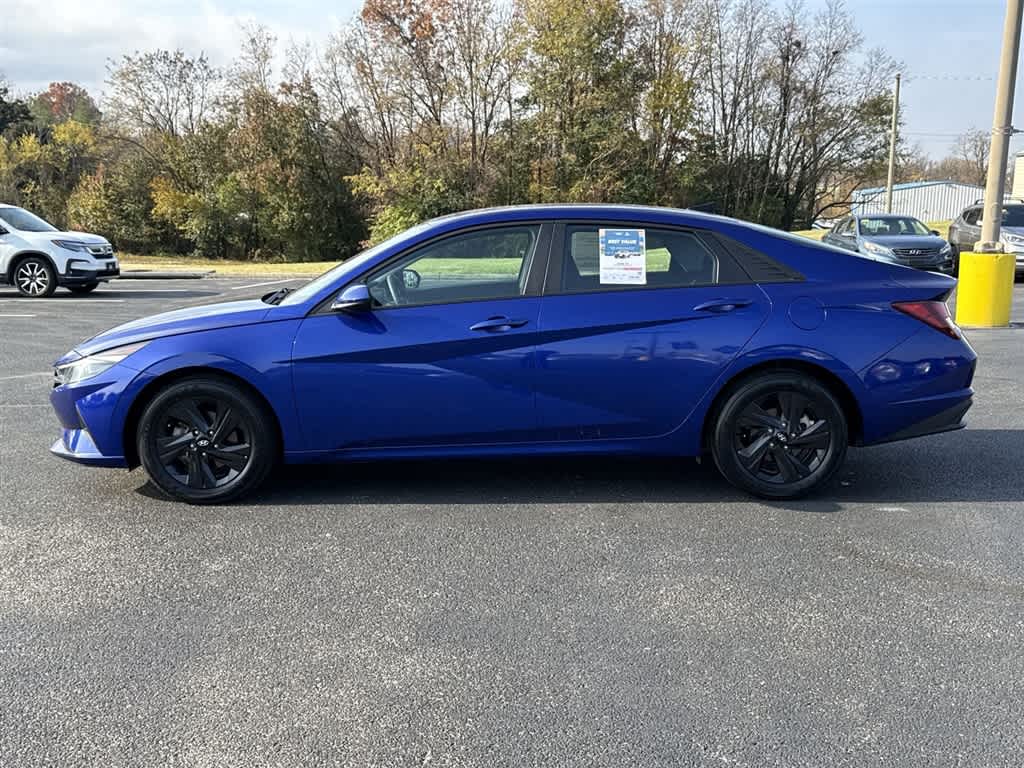 Thumbnail: 2023 Hyundai Elantra - 6