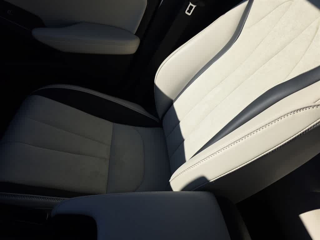 Thumbnail: 2025 Acura Integra - 28