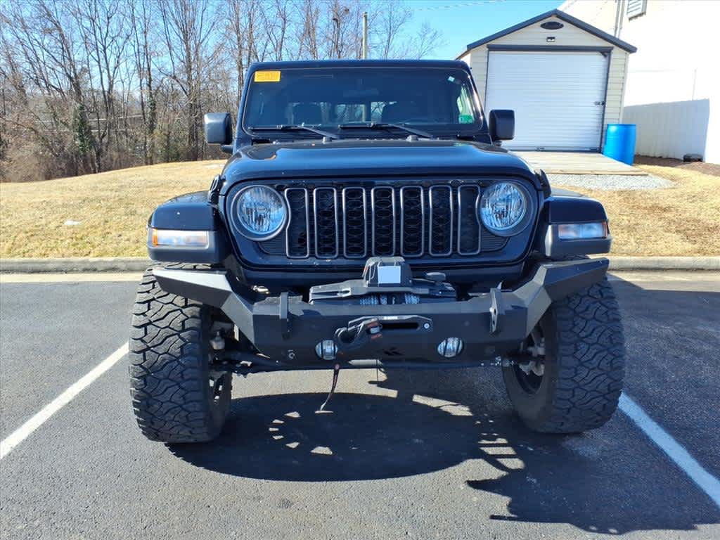 Thumbnail: 2024 Jeep Gladiator - 7