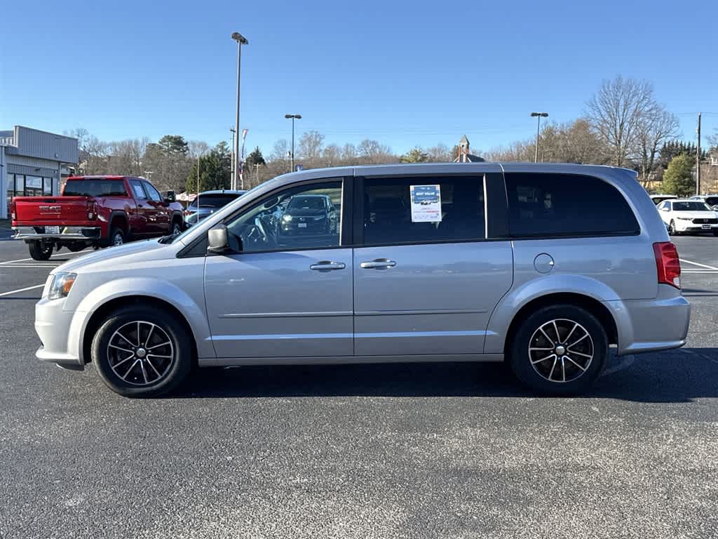 Thumbnail: 2017 Dodge Grand Caravan - 6