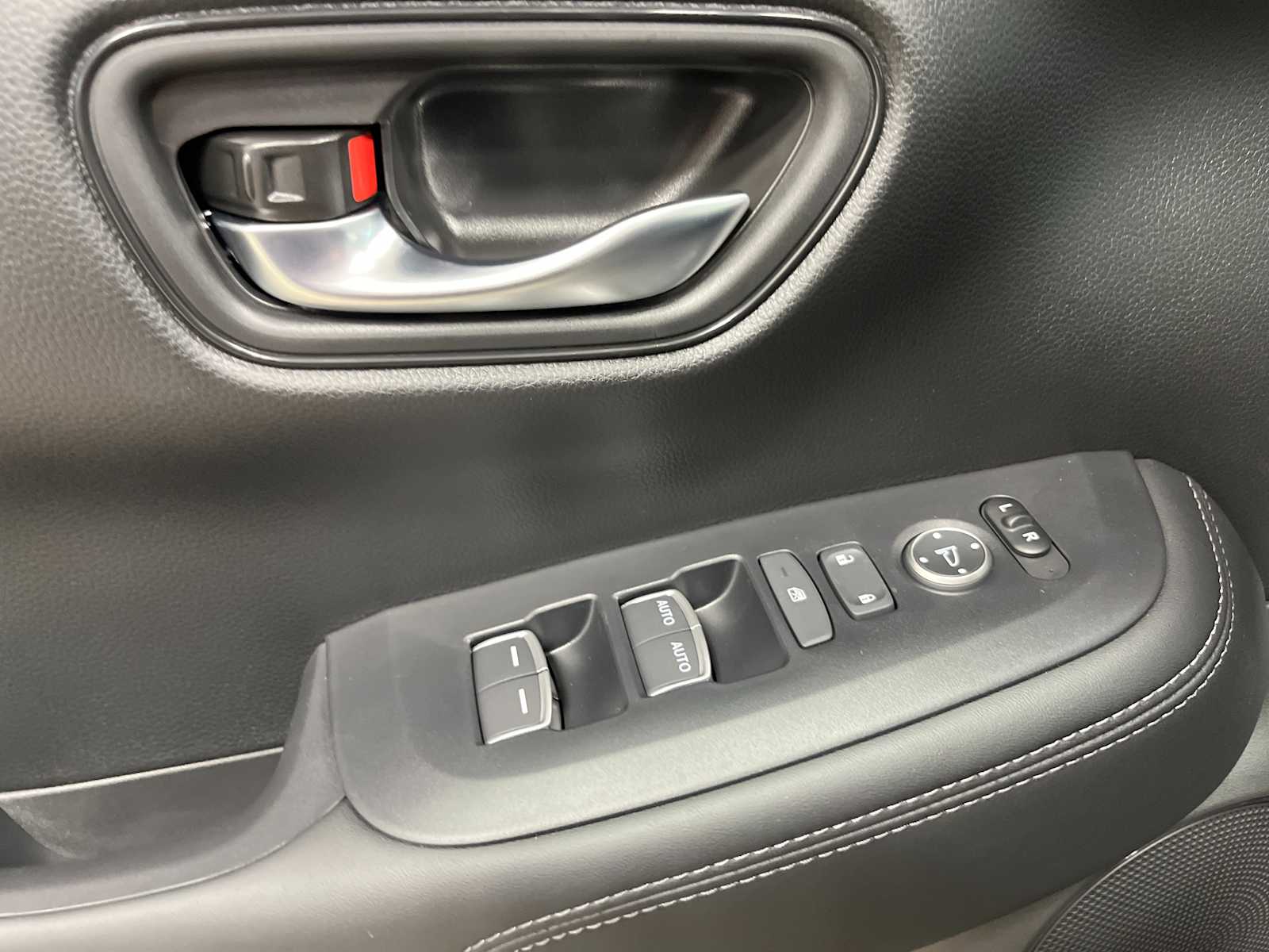 Thumbnail: 2026 Honda HR-V - 11