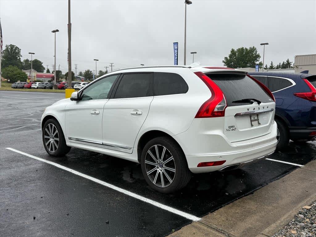 Thumbnail: 2015 Volvo XC60 - 8