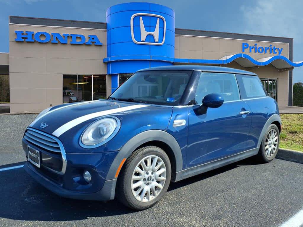 2014 MINI Cooper Hardtop  -
                  Roanoke, VA