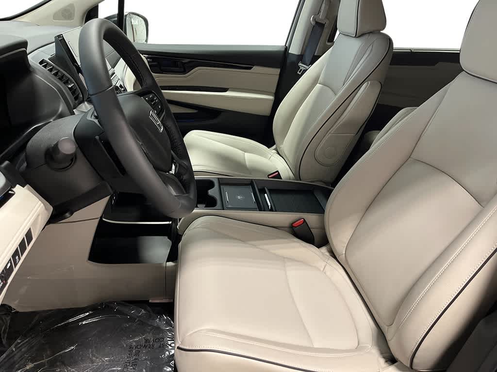 Thumbnail: 2026 Honda Odyssey - 16