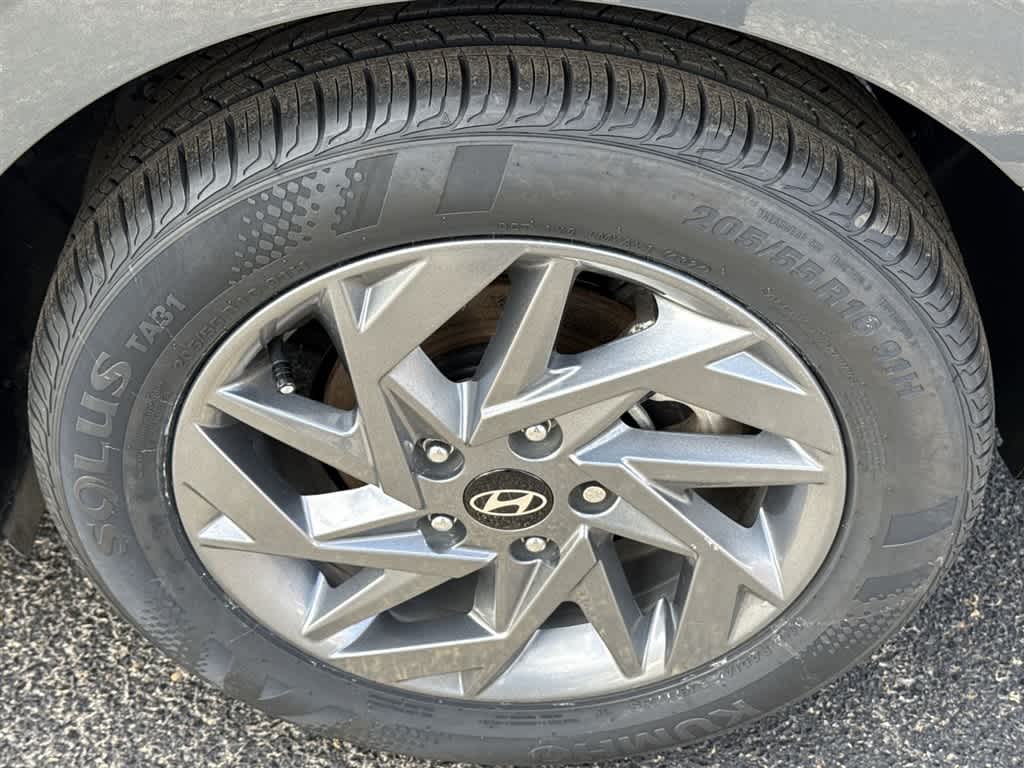 Thumbnail: 2024 Hyundai Elantra - 30