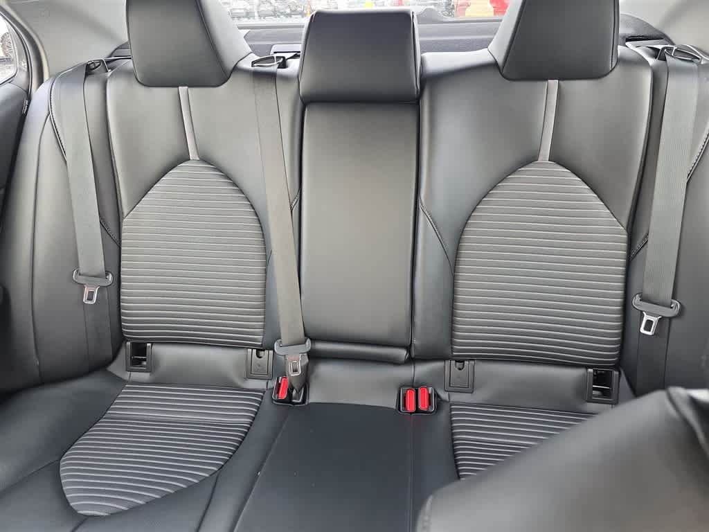 Thumbnail: 2023 Toyota Camry - 16