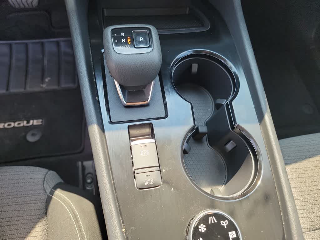 2023 Nissan Rogue SV 23