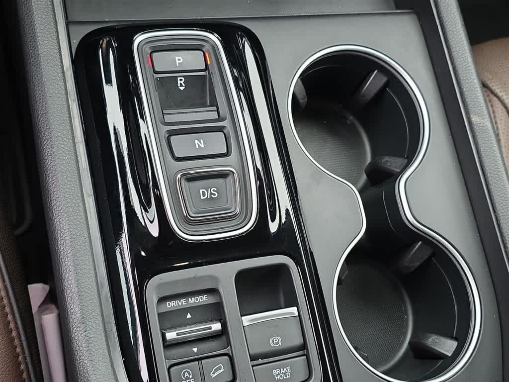 Thumbnail: 2024 Honda Pilot - 23