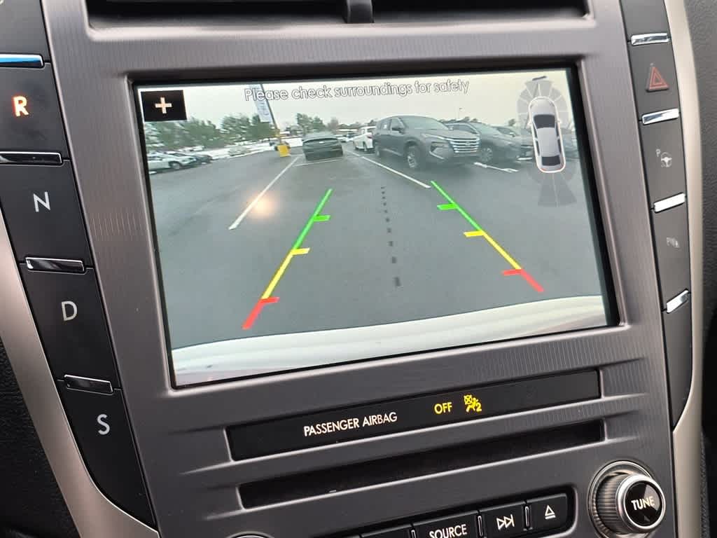 Thumbnail: 2017 Lincoln MKZ - 20