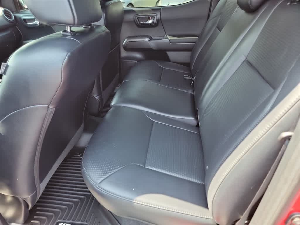 Thumbnail: 2019 Toyota Tacoma - 18