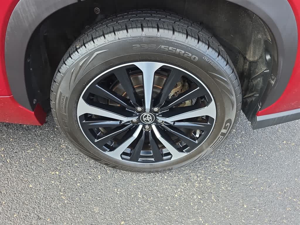 Thumbnail: 2021 Toyota Highlander - 28