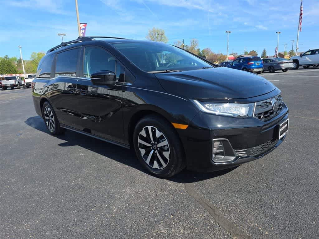 Thumbnail: 2026 Honda Odyssey - 3