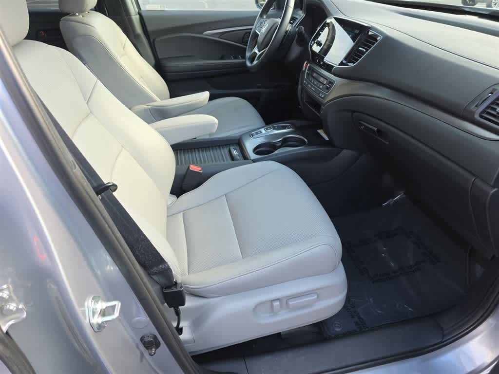 Thumbnail: 2023 Honda Passport - 15