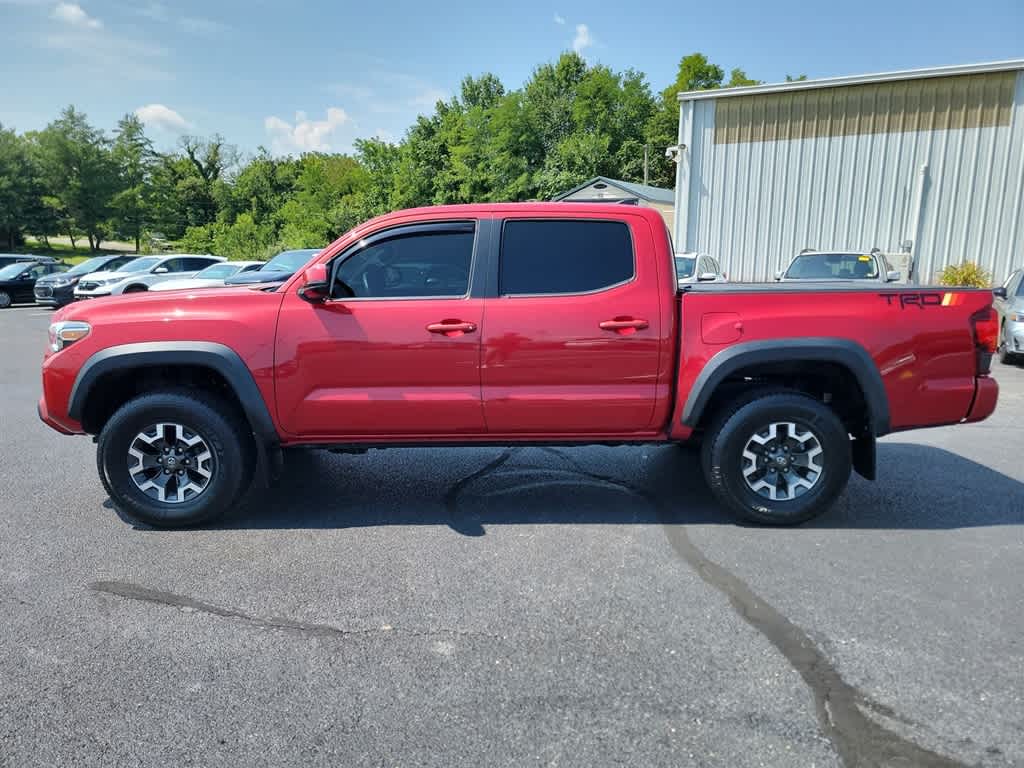Thumbnail: 2019 Toyota Tacoma - 6