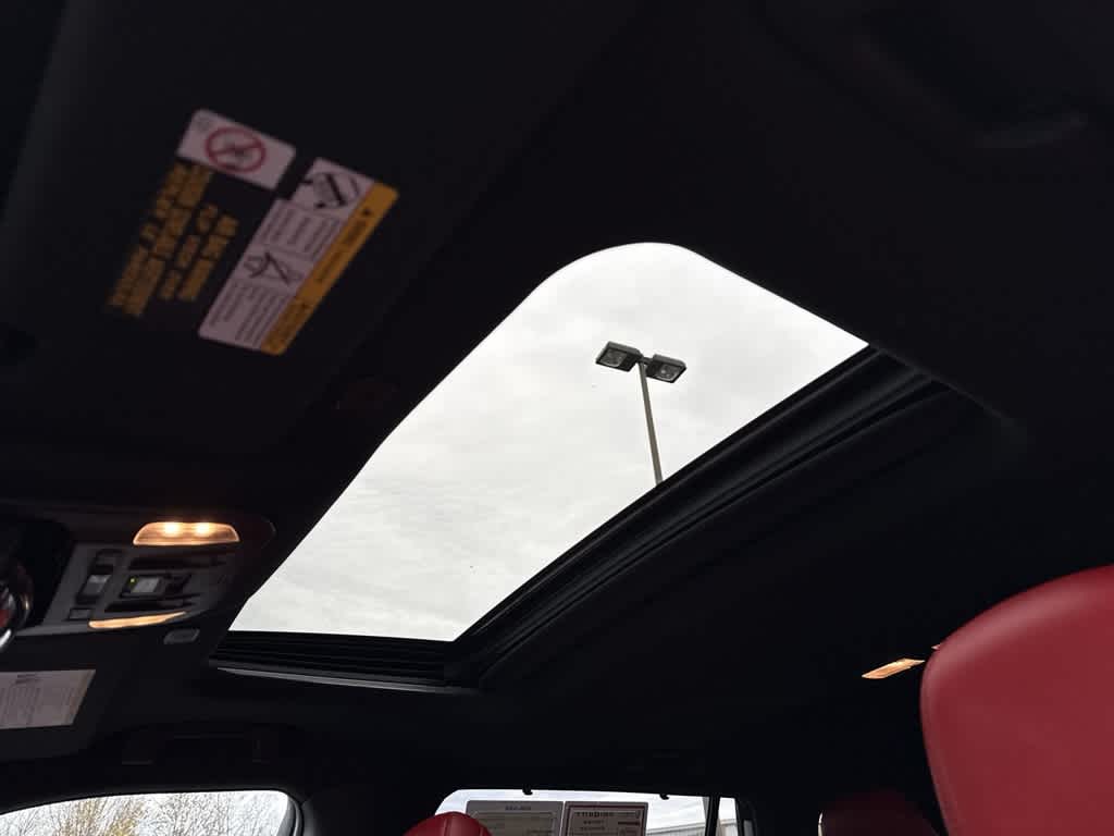 Thumbnail: 2023 Toyota Highlander - 25