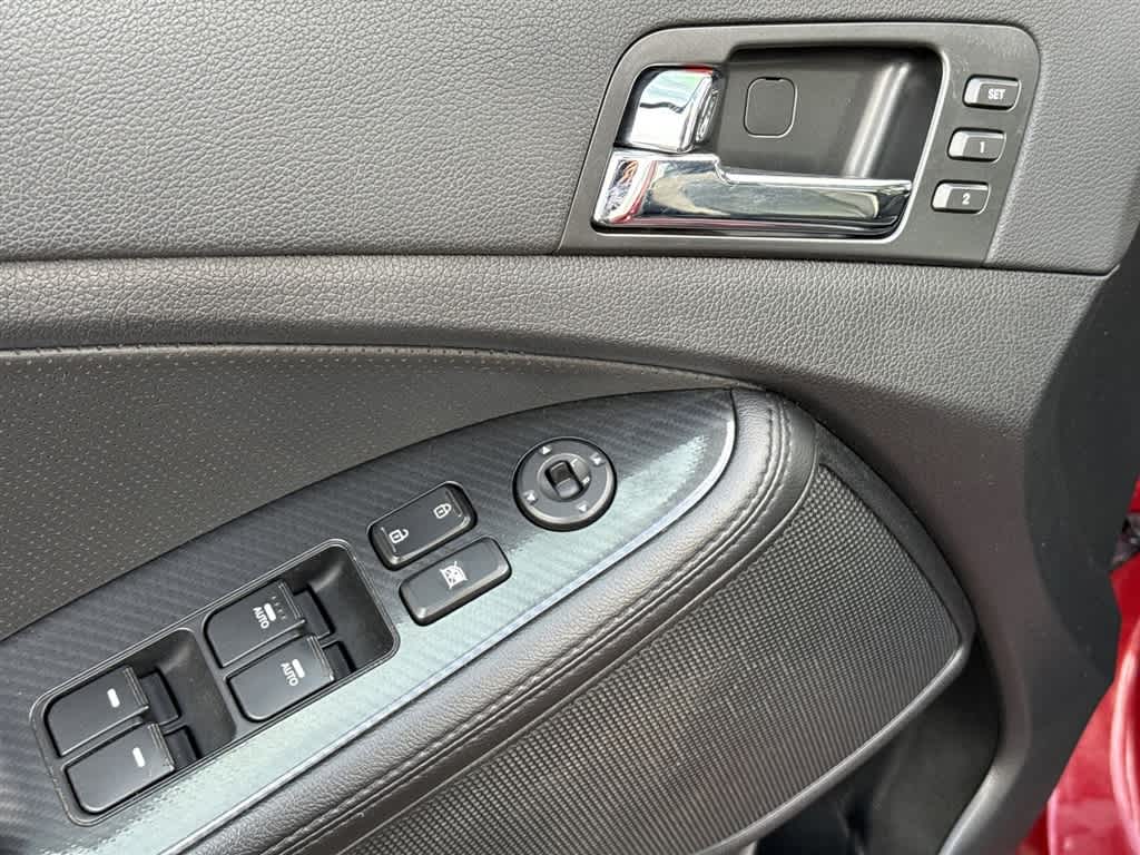 Thumbnail: 2011 Kia Optima - 17